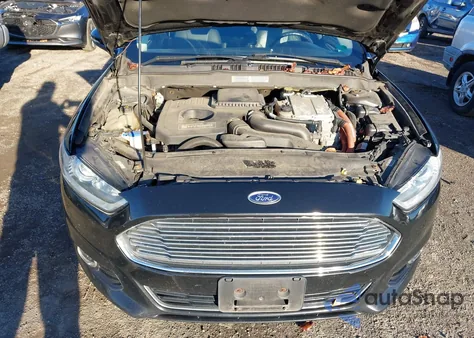 2013 Ford Fusion Hybrid Titanium из США, поврежденный, VIN 3FA6P0RU6DR381893